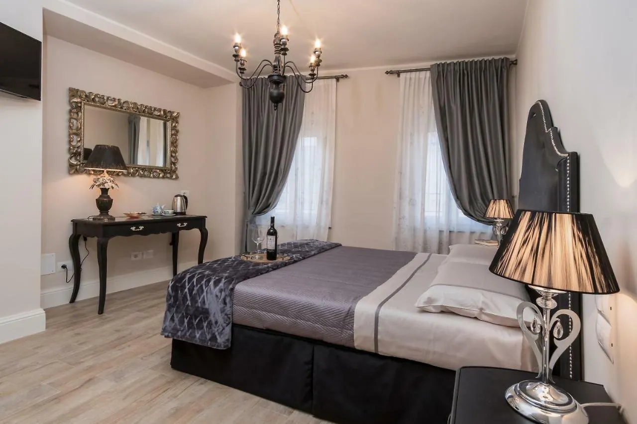Pistoia Luxury Suite Guest house