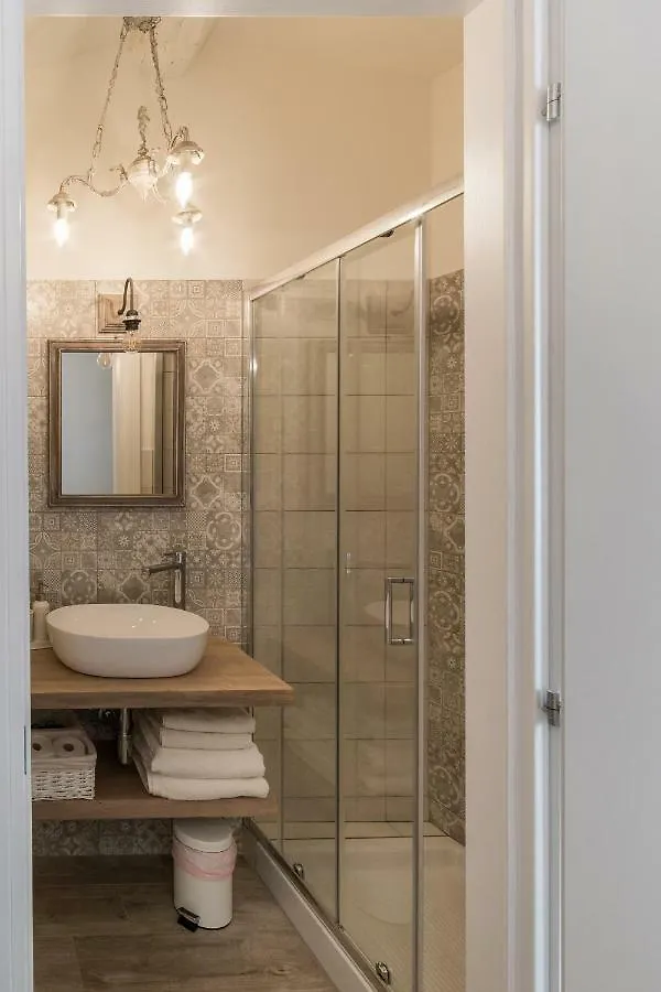 Pistoia Luxury Suite 3*,  Italy